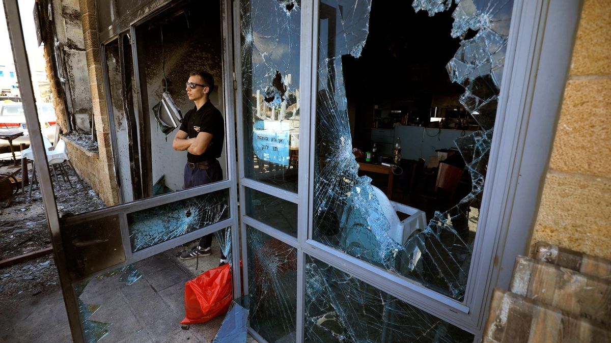 Násilí, brutalita a nenávist. Izraelská města ochromily etnické nepokoje